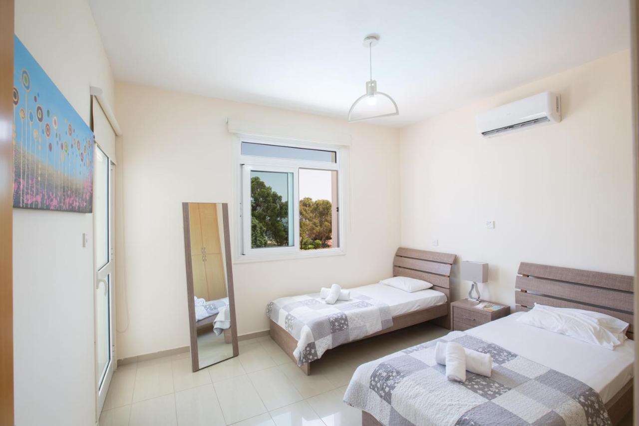 Shaye Front Line Villa Protaras Ngoại thất bức ảnh