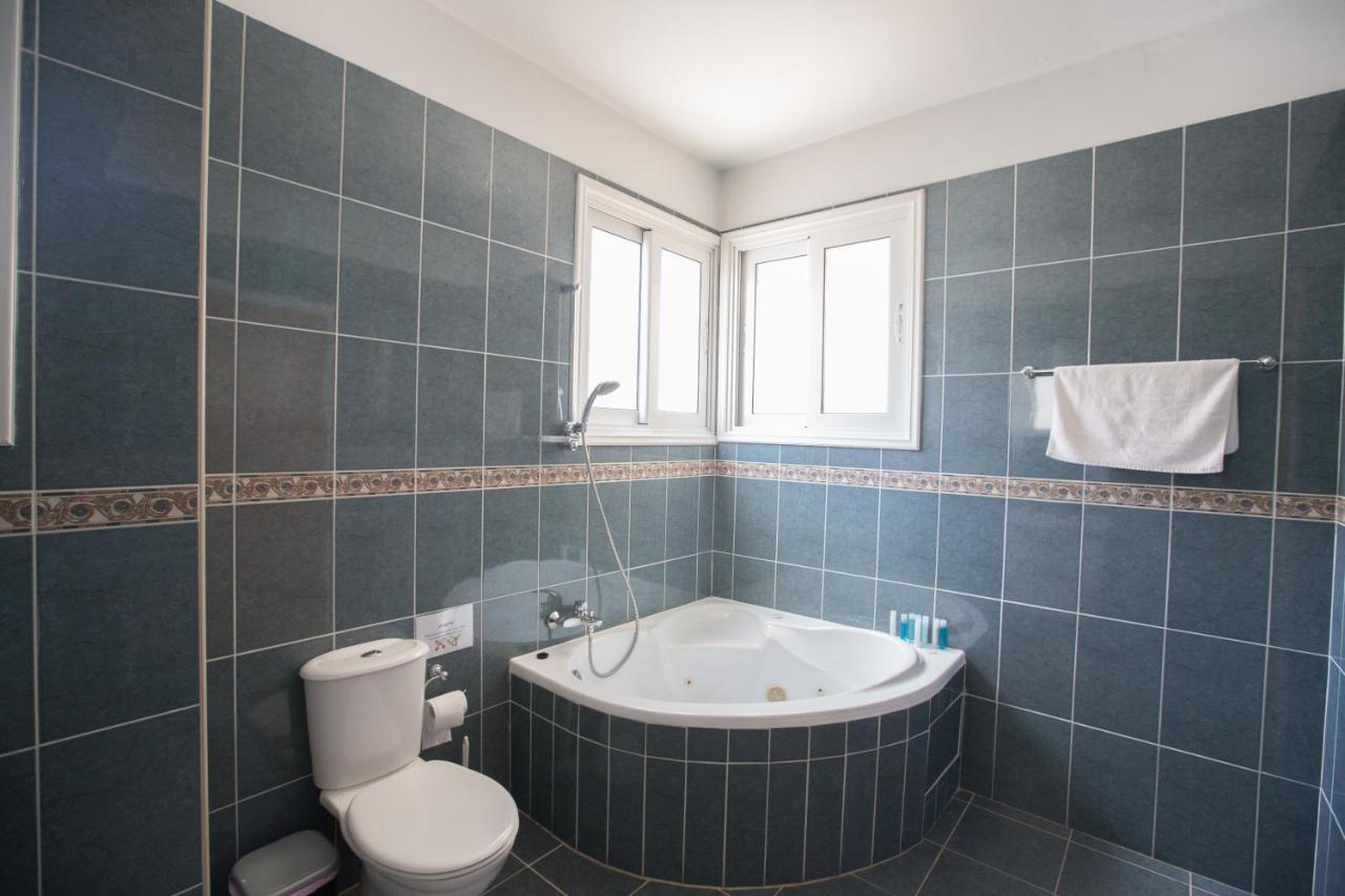 Shaye Front Line Villa Protaras Ngoại thất bức ảnh